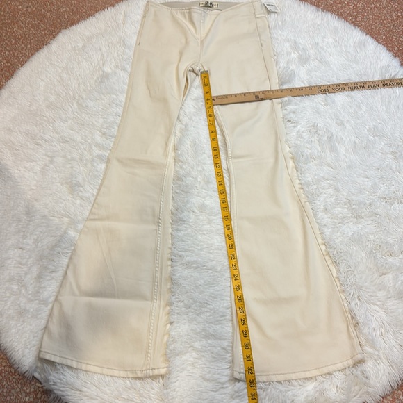 We the Free. Free People Pull On Flare Leg Jeans Size 26 - Picture 8 of 12